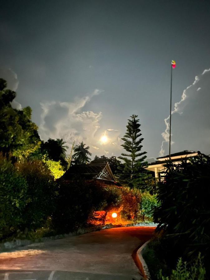 Dragon Hut Resort Haad Yao Esterno foto
